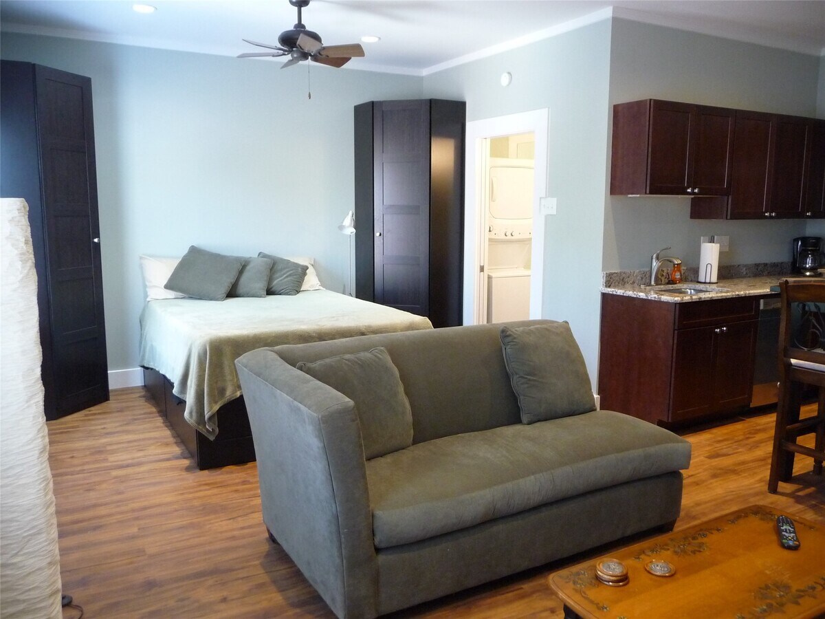 Photo - 1009 Peden St