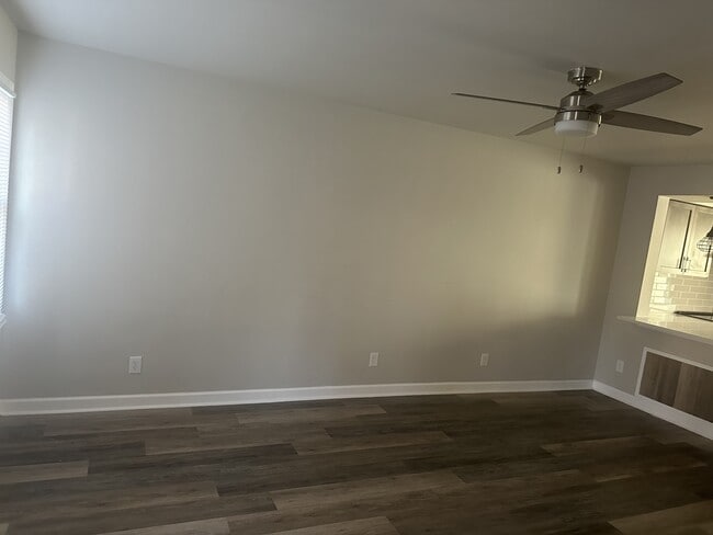 Photo - 1434 Dover Rd