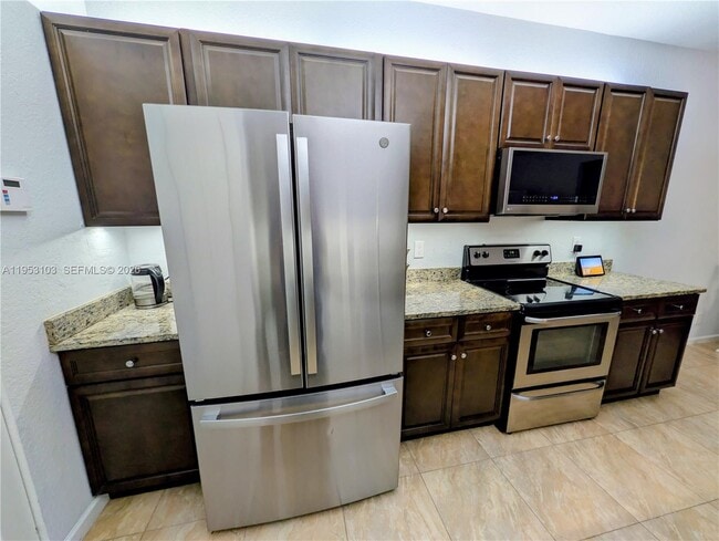 Photo - 3561 Forest Hill Blvd Unidad 80