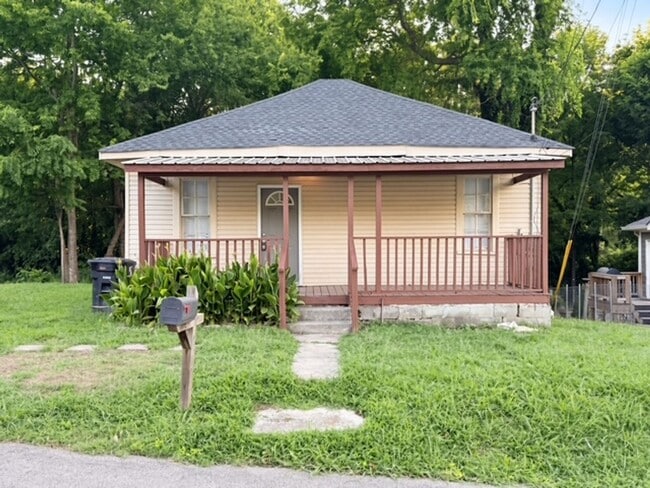 Building Photo - 1510 Whatley St