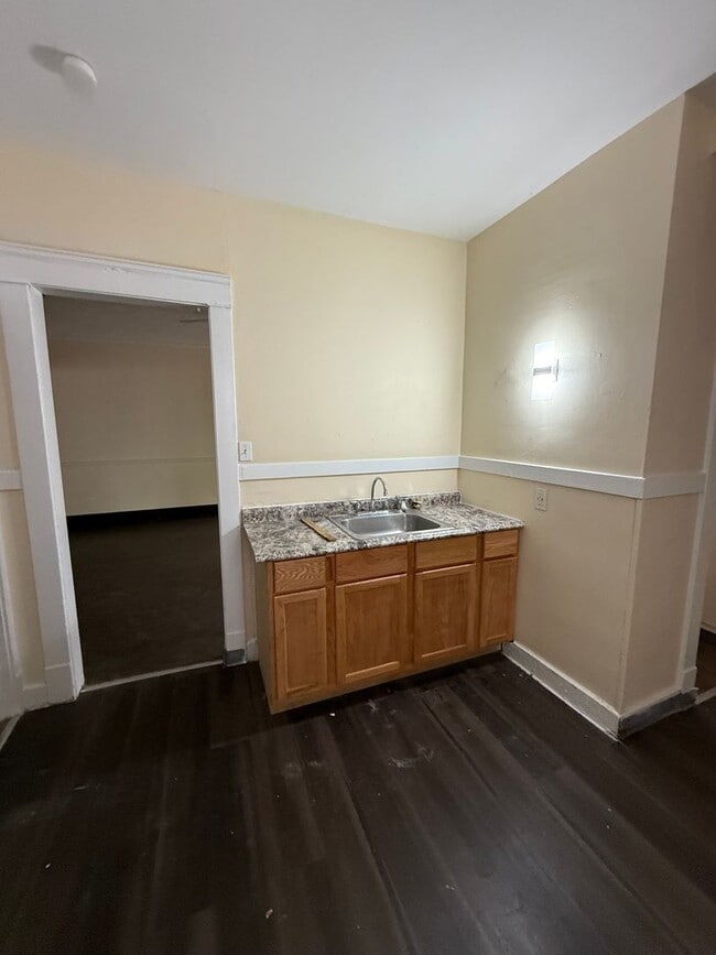 Photo - 1519-1525 Clark Ave Unit 1521 CLARK AVE