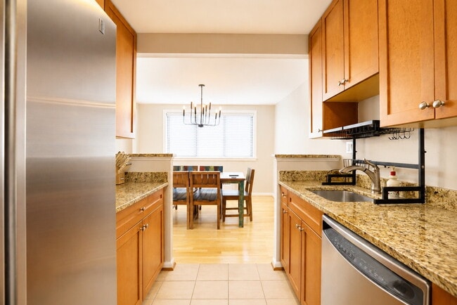 2725 39th St NW Unit 509