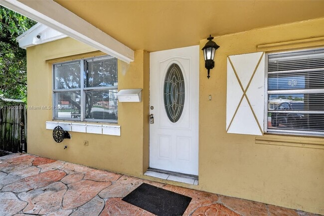 Photo - 1498 NE 180th St