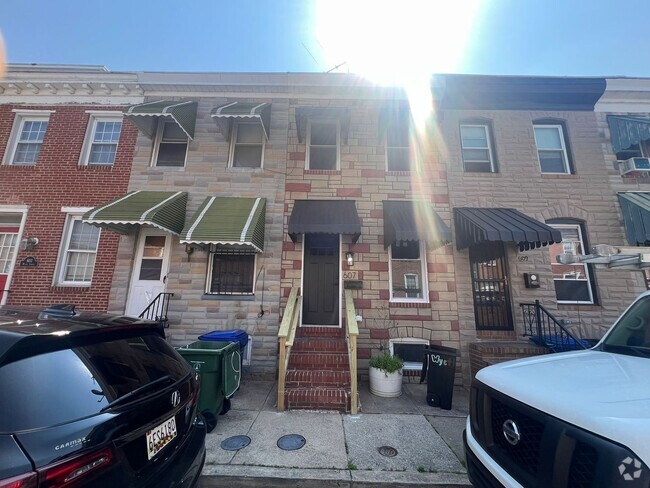 Building Photo - Completely Remodeled 2 Bed 1 Bath Rental