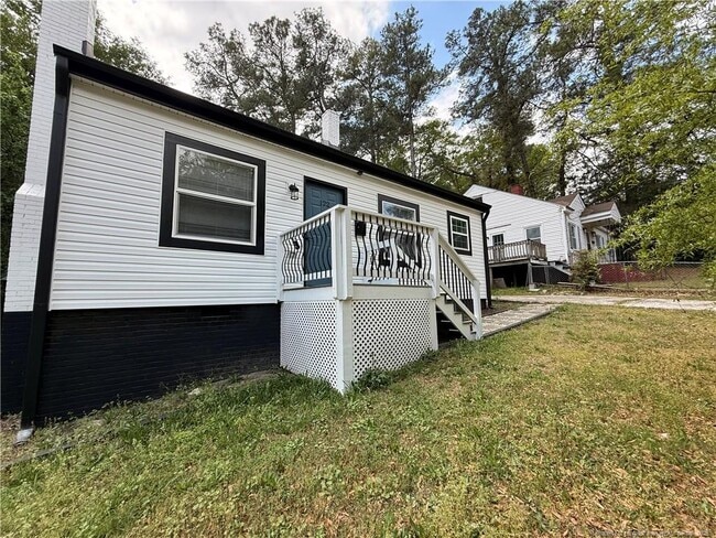 Photo - 122 Kensington Cir