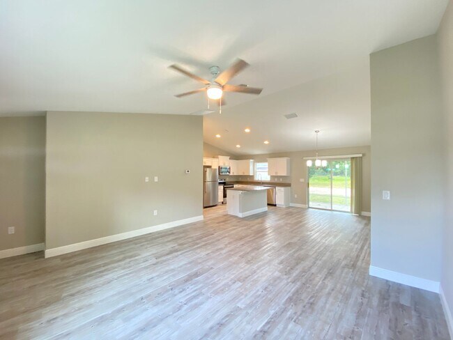 Photo - 2 Juniper Way Ln