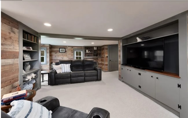 Family Room - 21 Endicott Rd