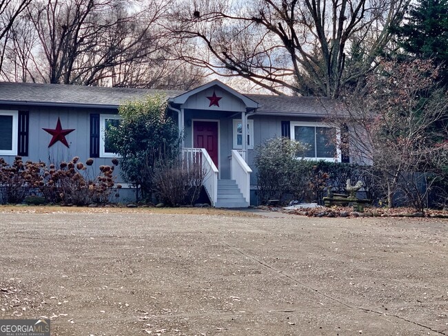 Building Photo - 322 Powder Springs St