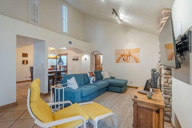 2112 N Squire Ave Unit SI ID1570268P