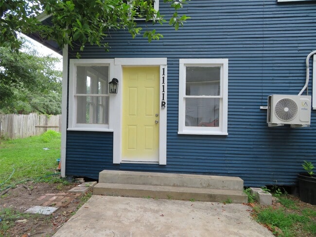 Building Photo - 1111 N Thompson St