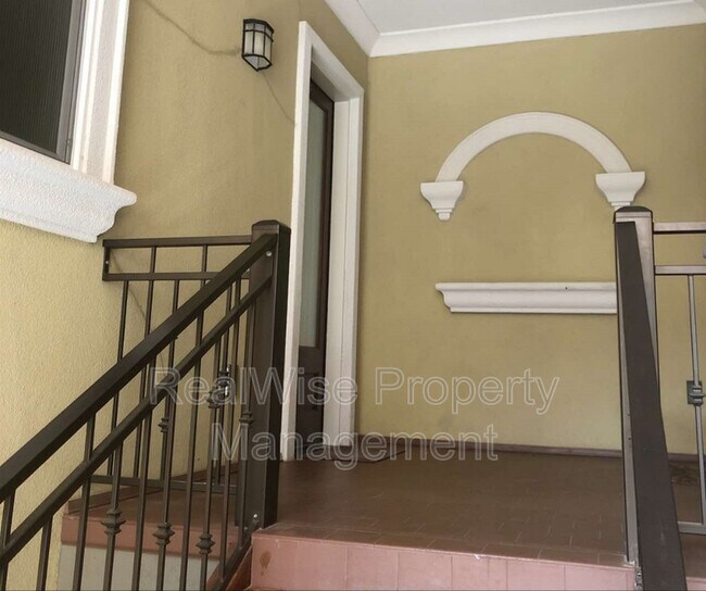 Photo - 184 Clear Creek Dr Unit 3