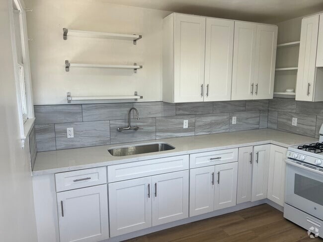 Building Photo - 8041 Ney Ave Unit 8041 Rental