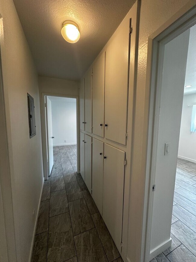 301 N Tustin Ave Unit C