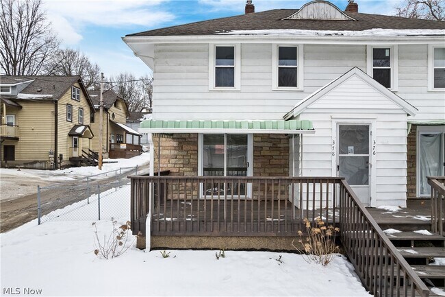 Photo - 378 Cross St