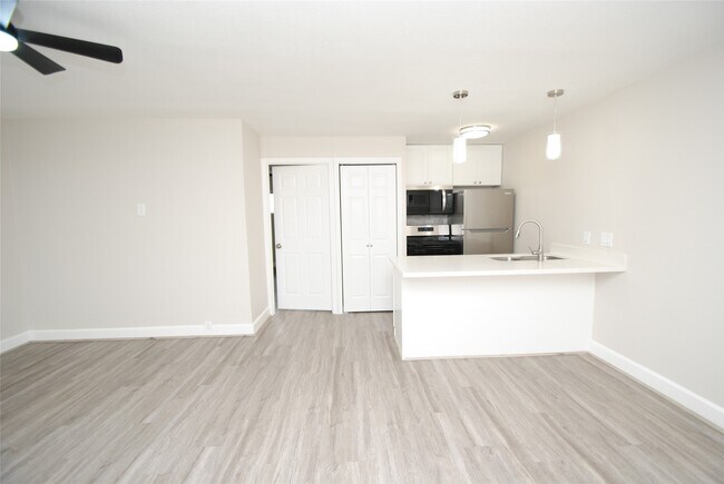 Photo - 2515 Yoakum Blvd Unidad 09