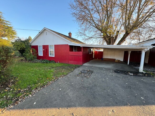 House with garage, carport, yard, & shed - House with garage, carport, yard, & shed