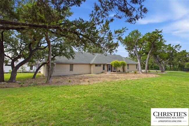 Photo - 8901 Grandview Dr