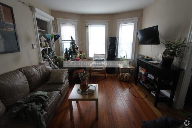 Building Photo - 4.0 bedroom in Cambridge Massachusetts 02140 Unit U3 Rental