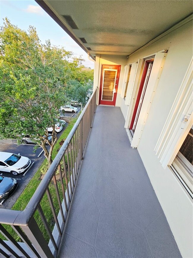 Photo - 13250 SW 7th Ct Unit 402L