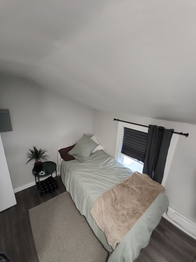 Photo - 27-27 Brule St Unit 6