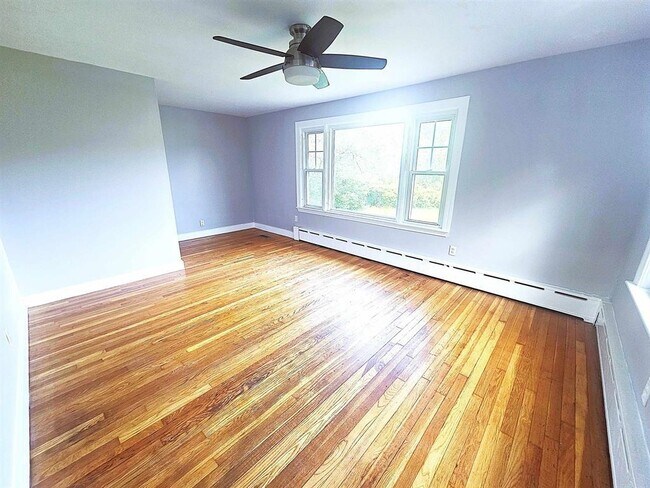 Photo - 268 Green St