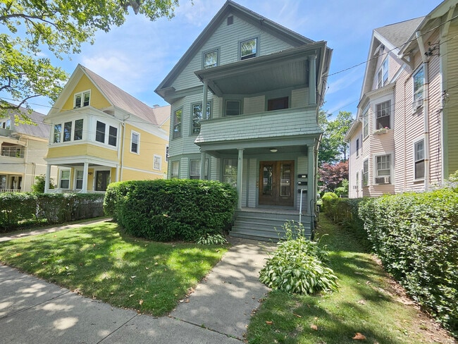 Photo - 138 Mansfield St House