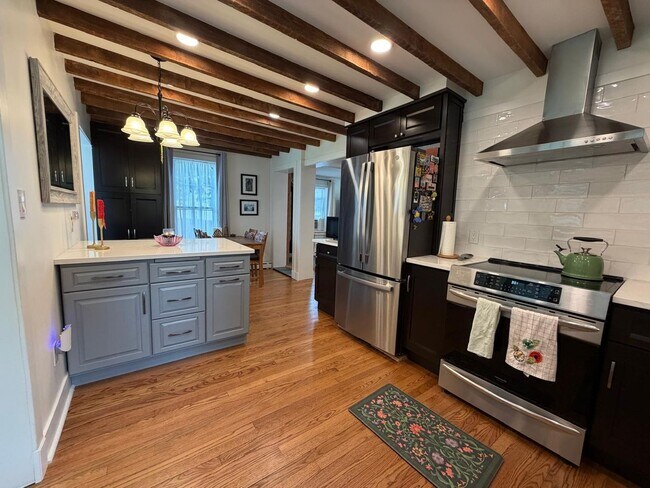 Photo - 1219 Maple Ave