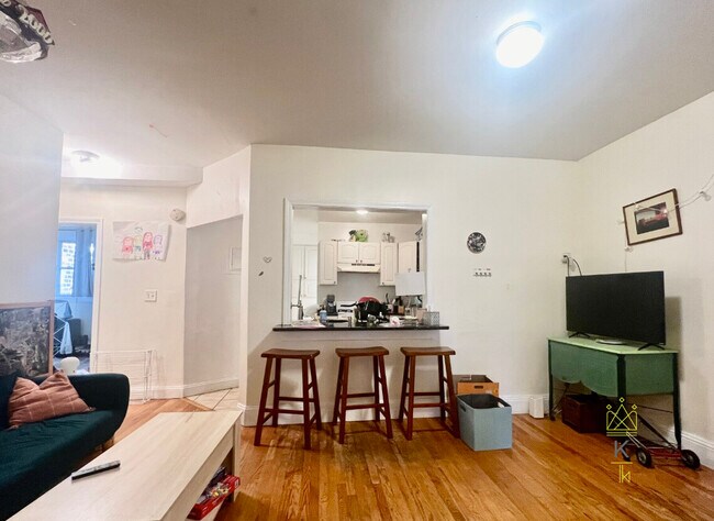 62 Egmont St Unit 1