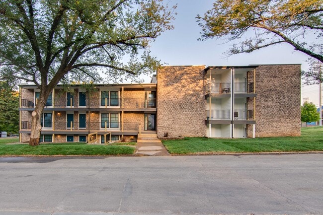 Jayhawk Apartments - Jayhawk Apartments