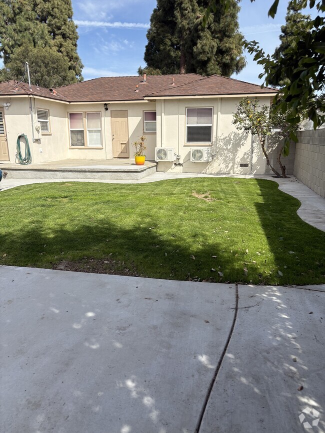 Building Photo - 5639 Coldbrook Ave Rental