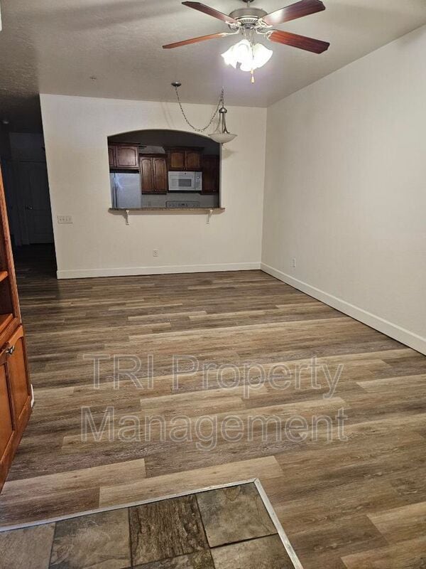 Photo - 4101 Crittenton Ln