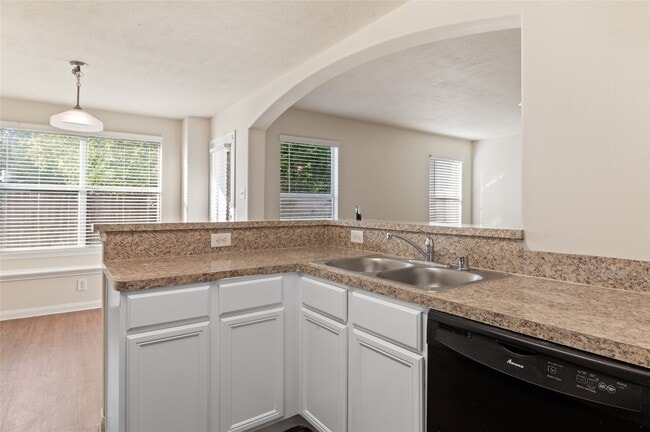 Photo - 15606 Kiplands Bend Dr