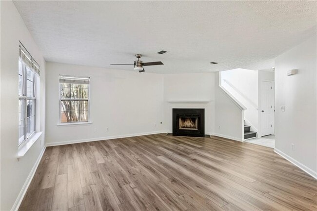 Photo - 300 Carrington Way