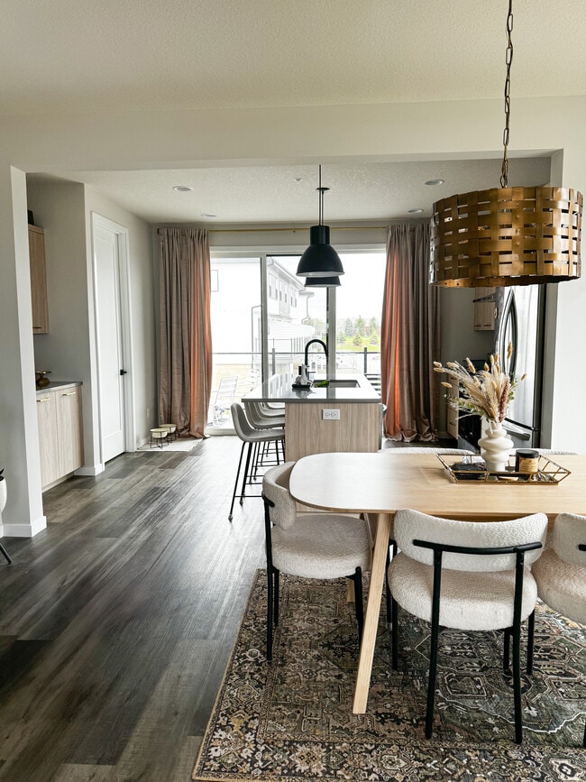 Photo - 5017 161st St W