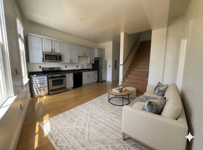 Building Photo - 2597 Telegraph Ave Unit B