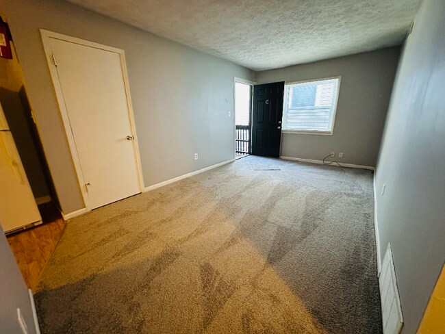 Photo - 1392 Summit St