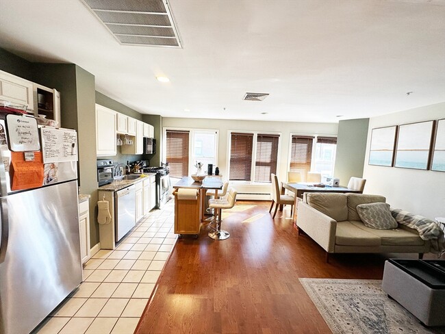 Photo - 1 Davenport St Condo Unit 10