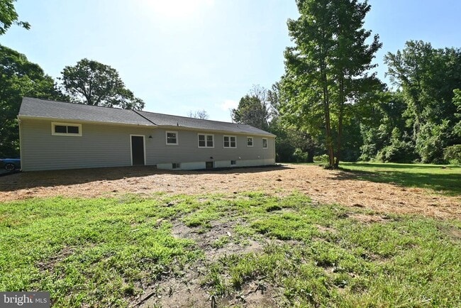 Building Photo - 7100 N Roxbury Mill Rd Rental