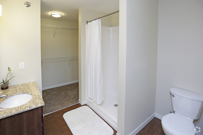 Three Bedroom - Master Bathroom