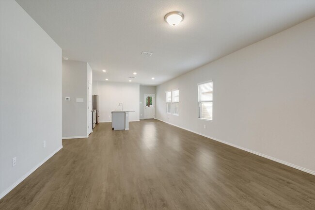 Photo - Well-Maintained Home with Modern Conveniences