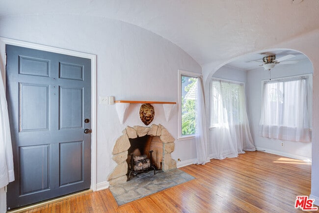 Photo - 4174 Ince Blvd