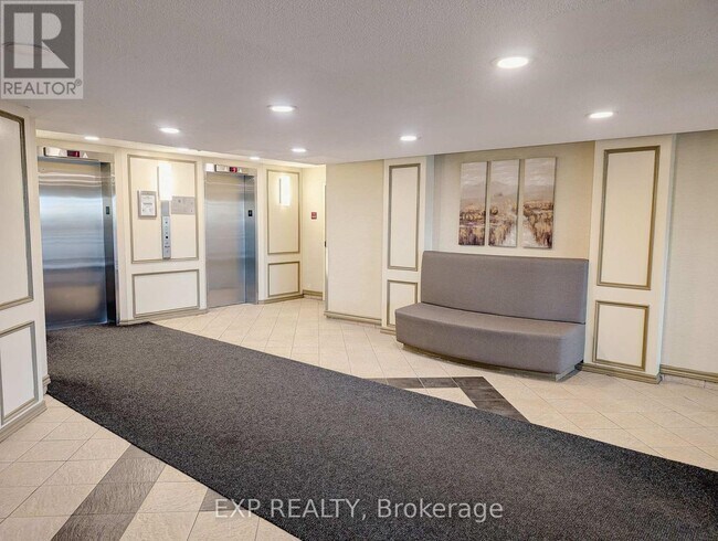 Photo - 1300 Richmond Rd Unité 410