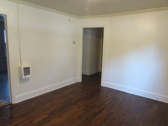Photo - 413 Loring Dr