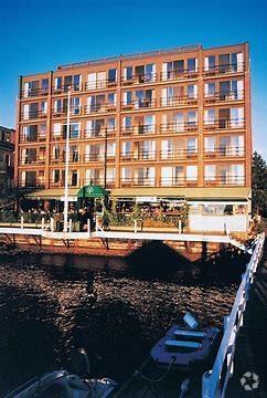 Building Photo - 312 Thames St Rental