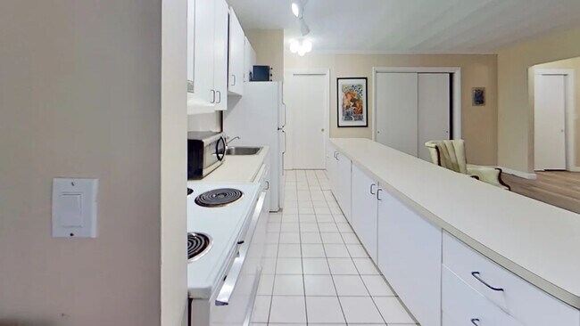 Photo - 123 Sewall Ave Unit 01A