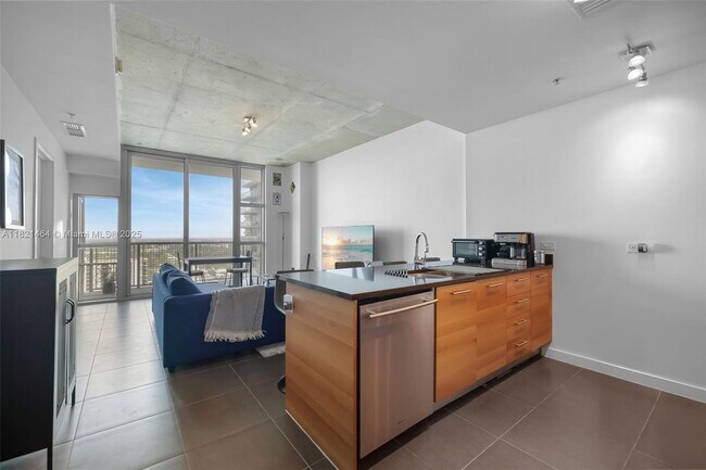 Photo - 3301 NE 1st Ave Condo Unit H2711