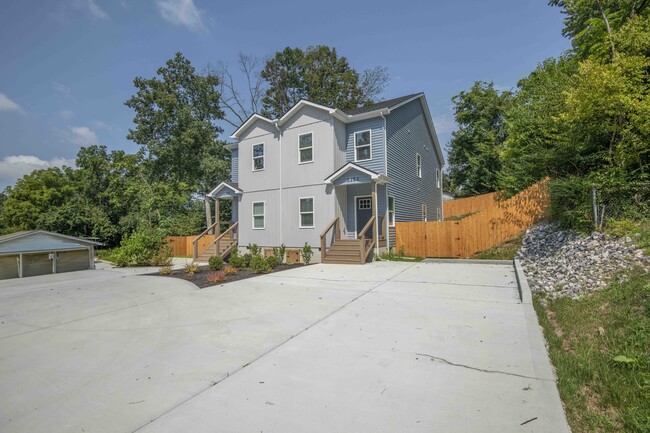 3353 Lay Ave
