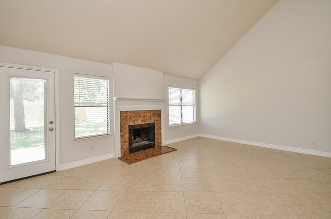 Photo - 21026 Bent Lake Dr