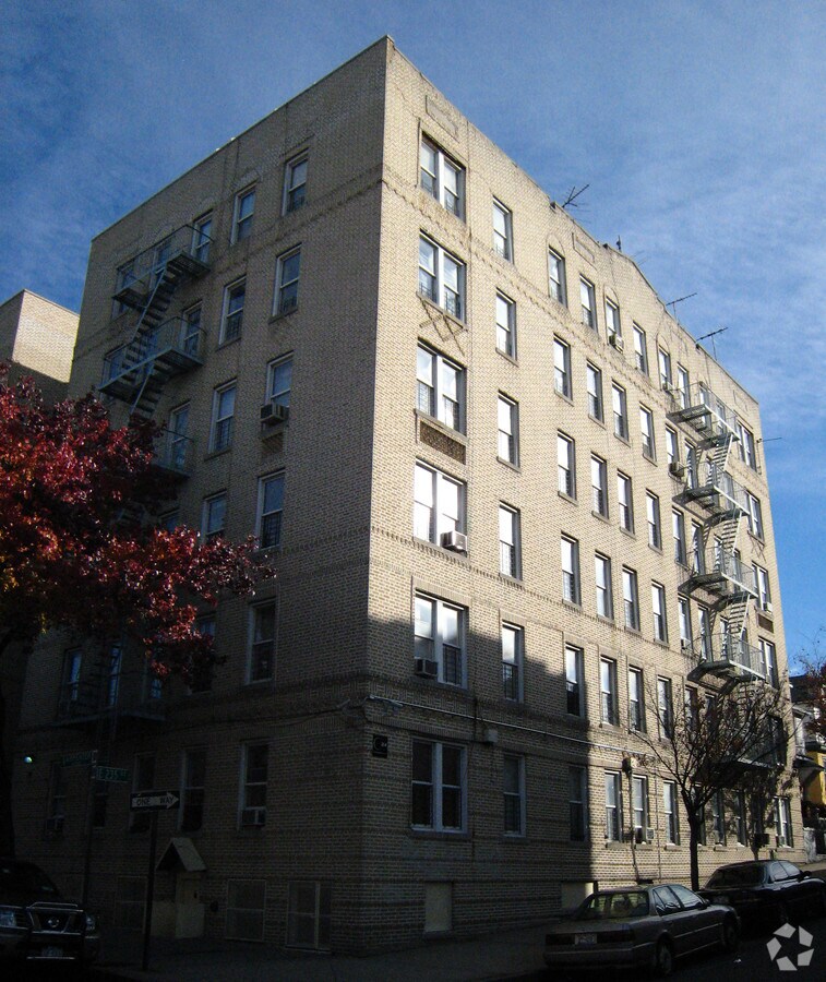 Photo - 4254 Carpenter Ave