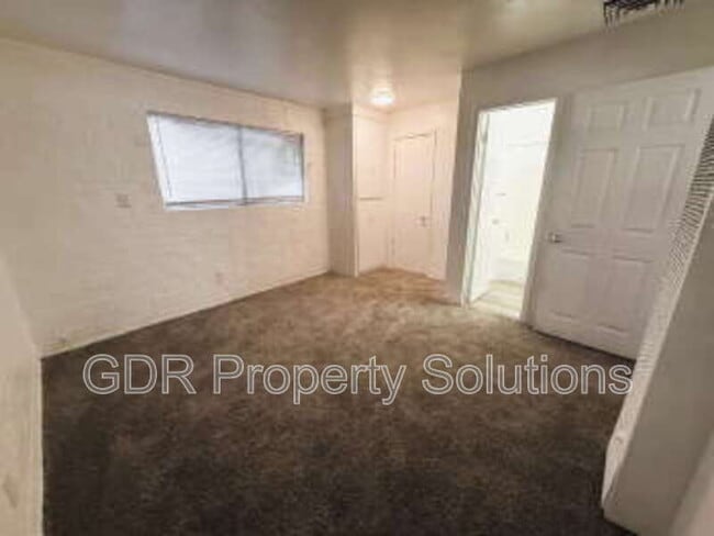 Photo - 1200 Coal Ave SW Unidad #6